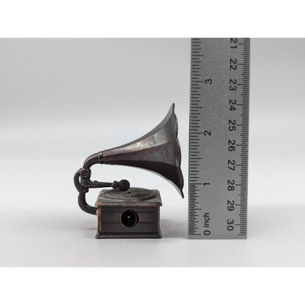 Vintage Diecast Mini Mechanical Phonograph Pencil Sharpener Decoration Hong Kong - Picture 8 of 12